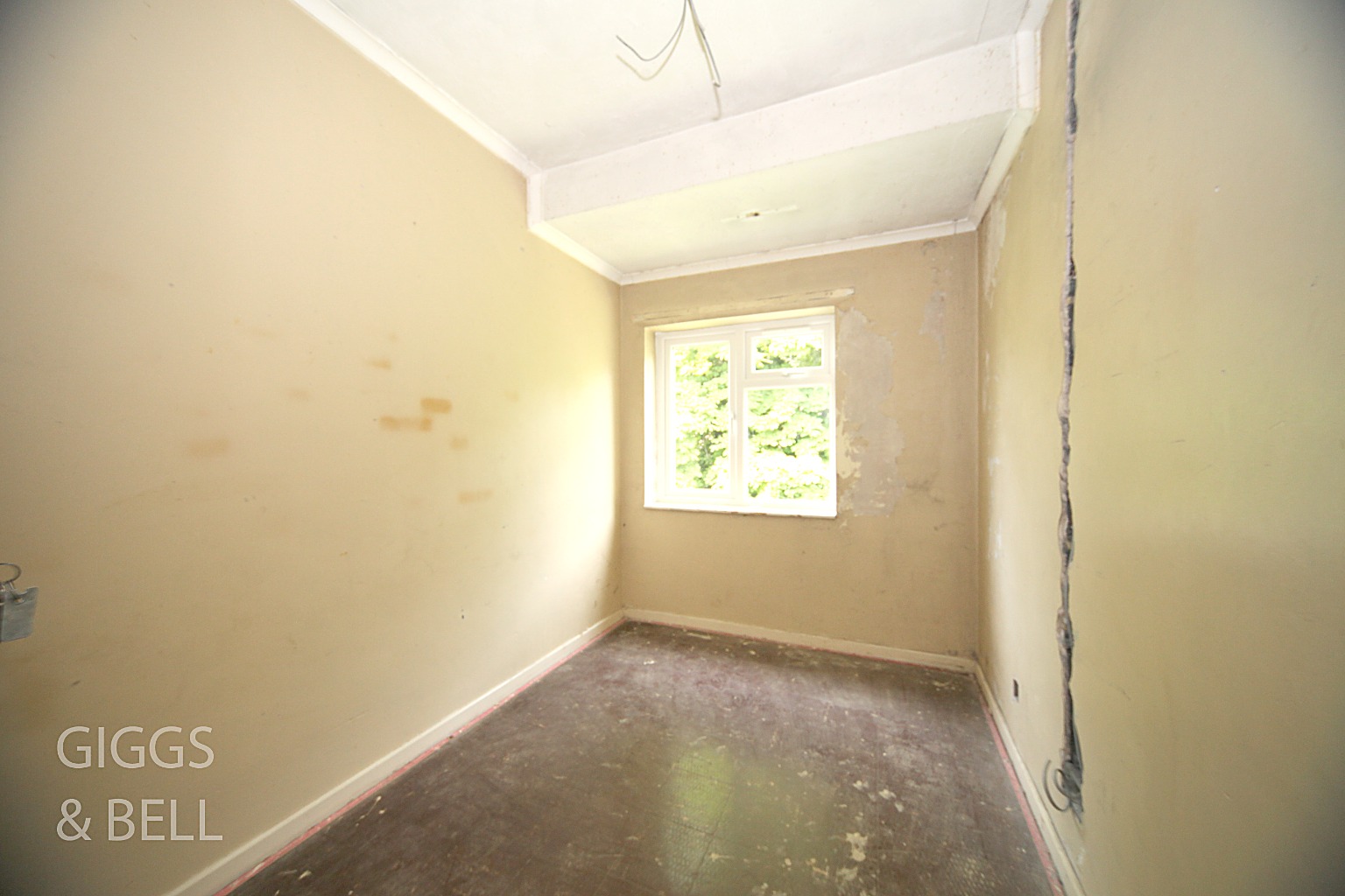 2 bed flat for sale in Meyrick Avenue, Luton 7