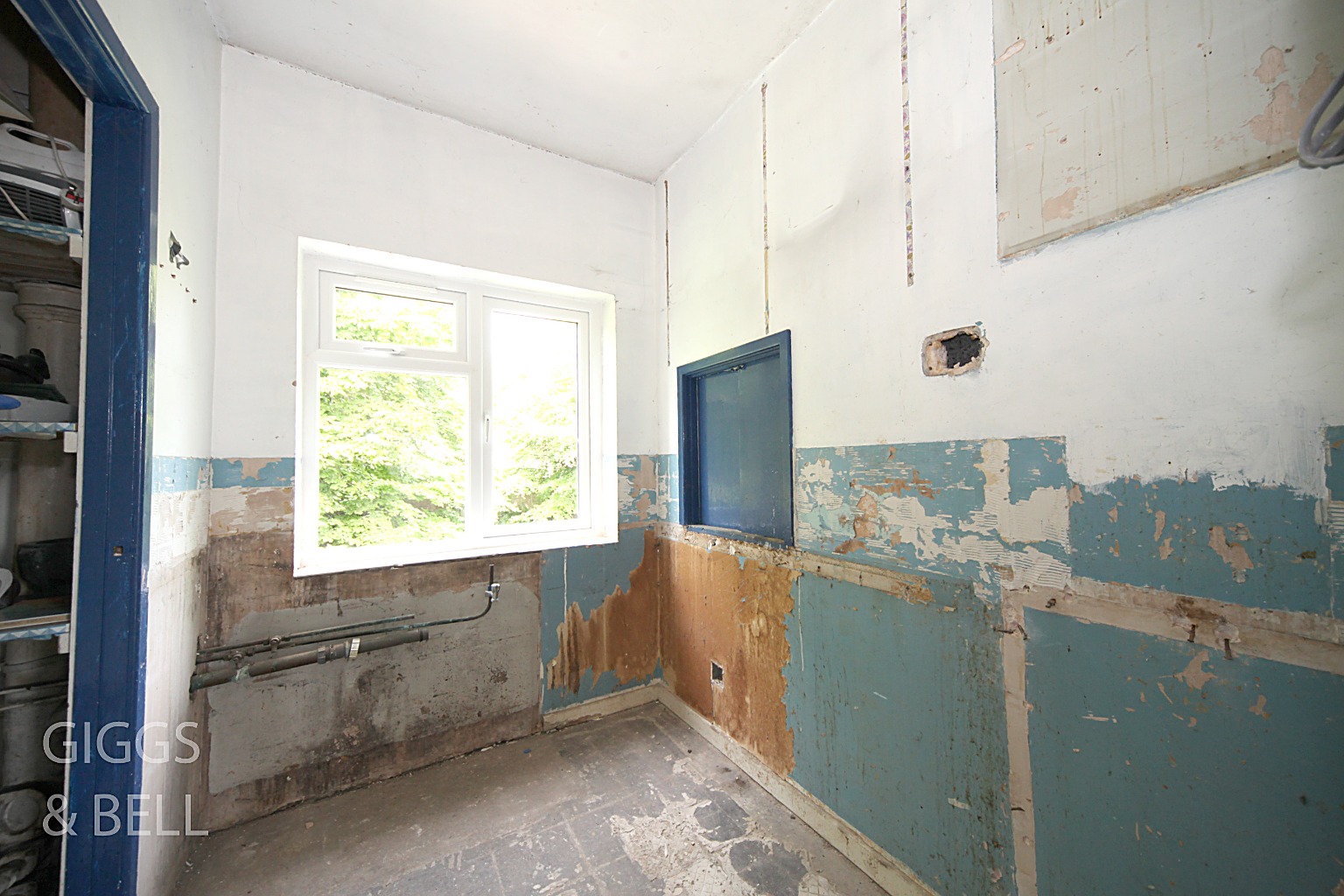 2 bed flat for sale in Meyrick Avenue, Luton  - Property Image 6