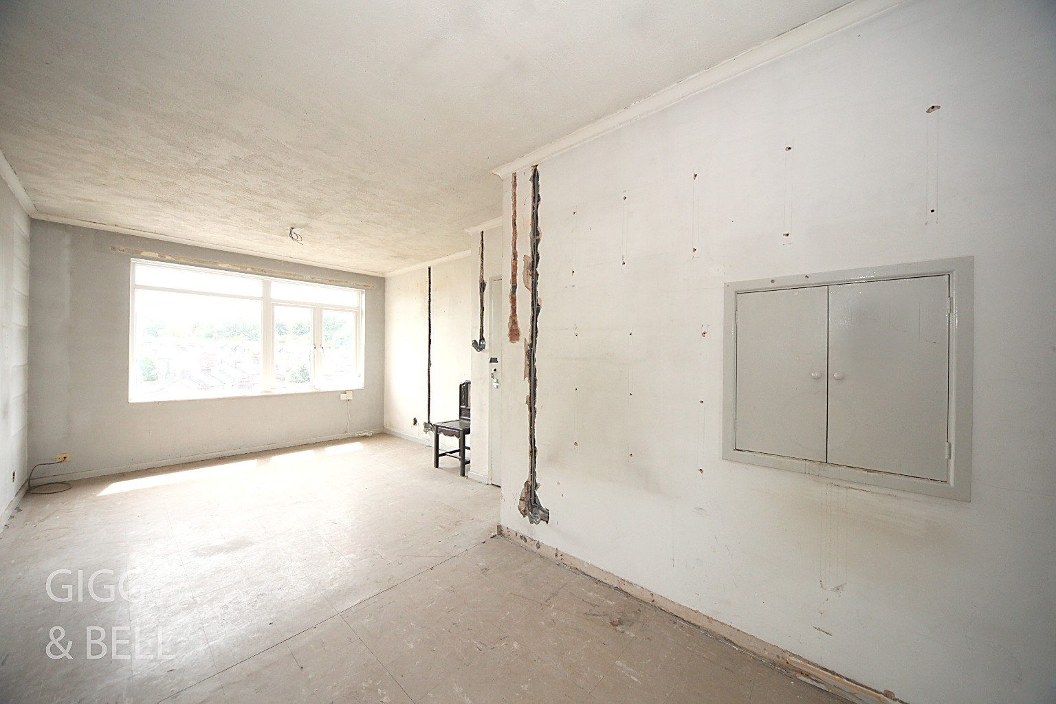 2 bed flat for sale in Meyrick Avenue, Luton  - Property Image 4