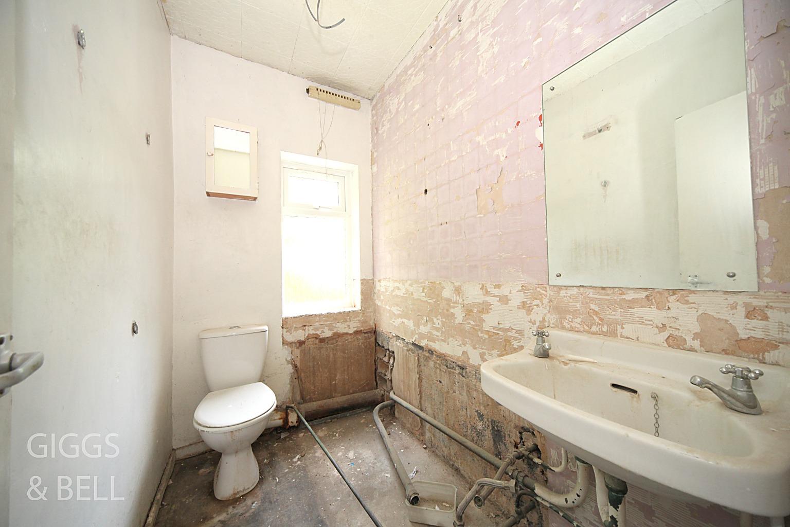 2 bed flat for sale in Meyrick Avenue, Luton  - Property Image 9