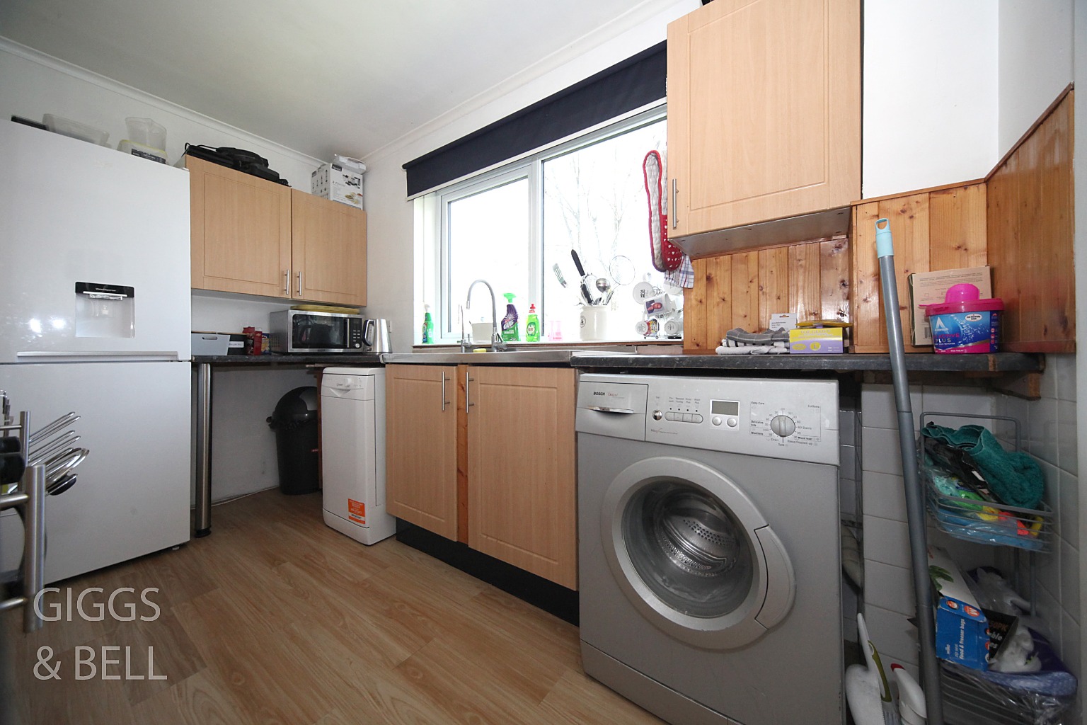 3 bed flat for sale in Old Bedford Road, Luton 5