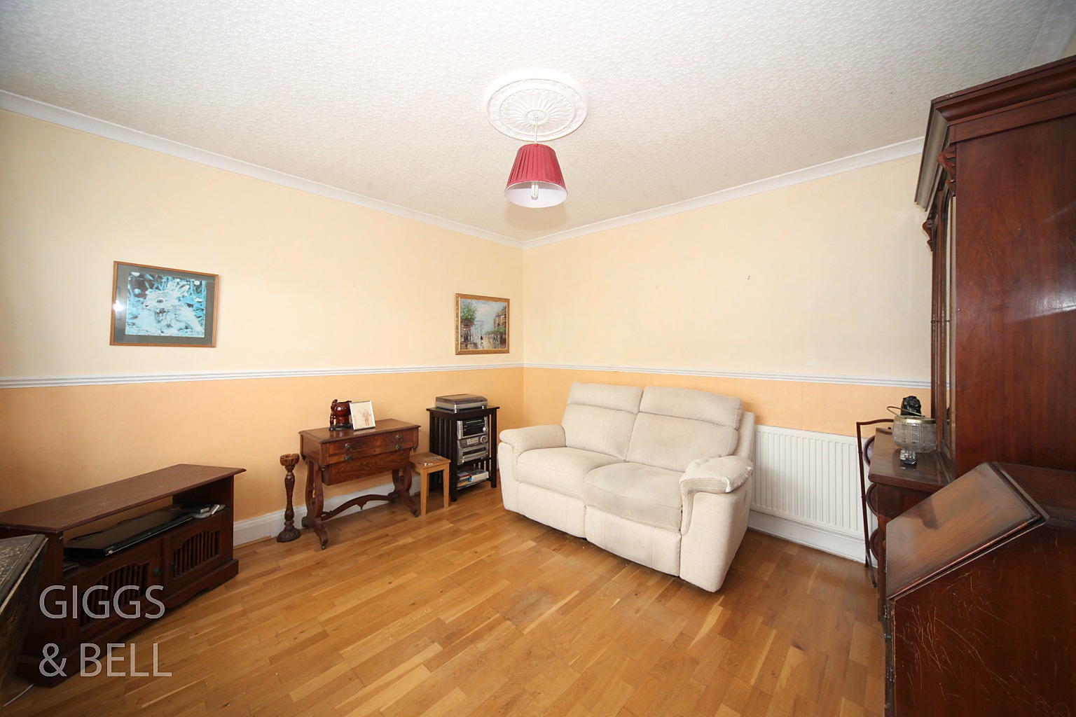 2 bed semi-detached bungalow for sale in Bishopscote Road, Luton 3