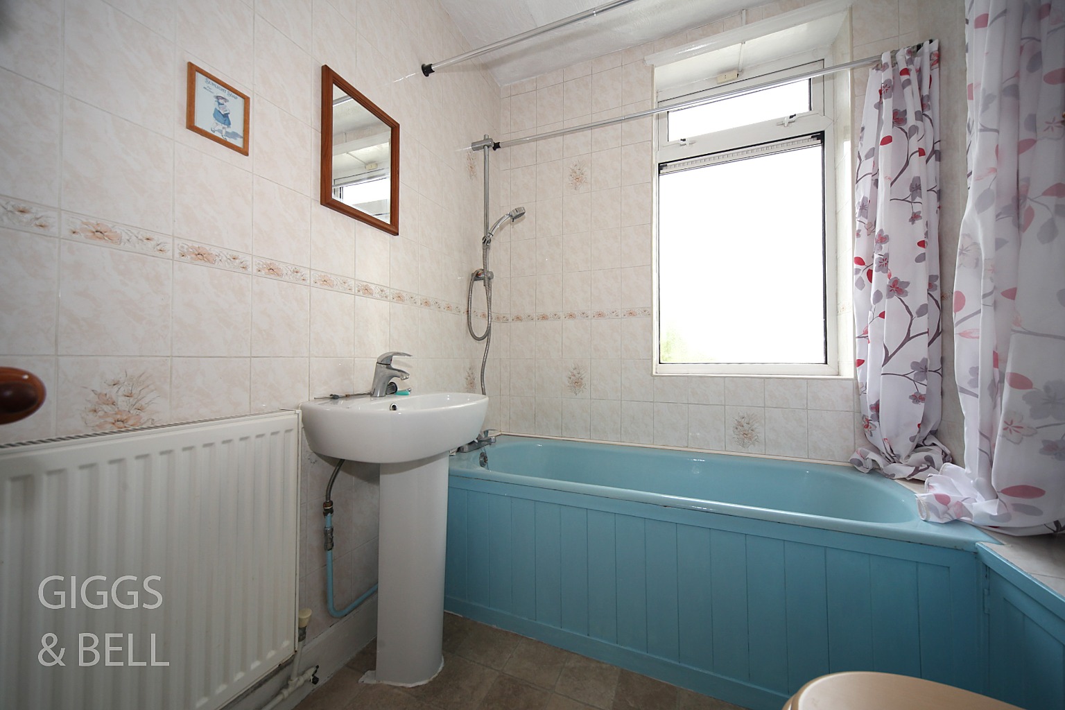 2 bed semi-detached bungalow for sale in Bishopscote Road, Luton  - Property Image 16