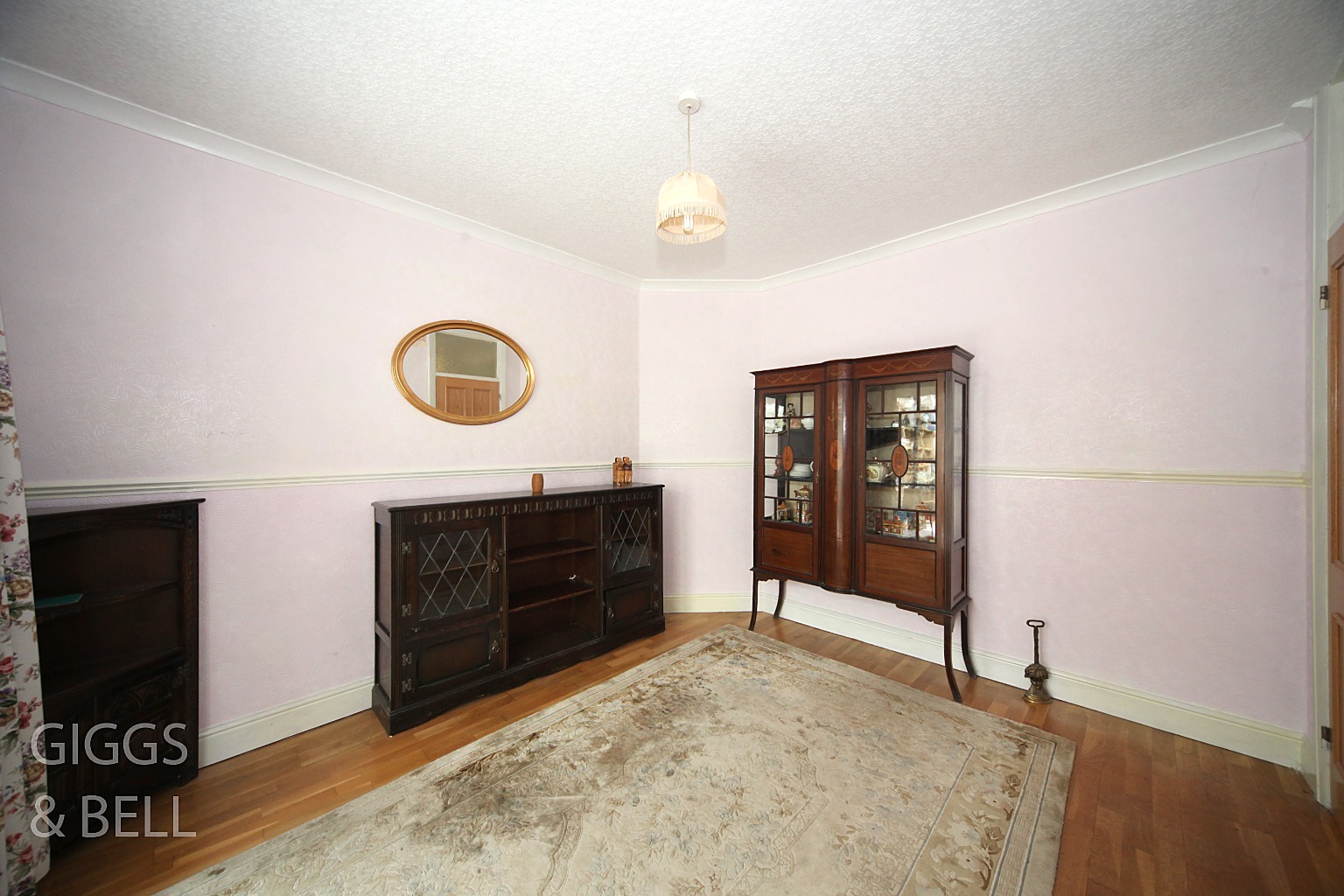 2 bed semi-detached bungalow for sale in Bishopscote Road, Luton  - Property Image 12