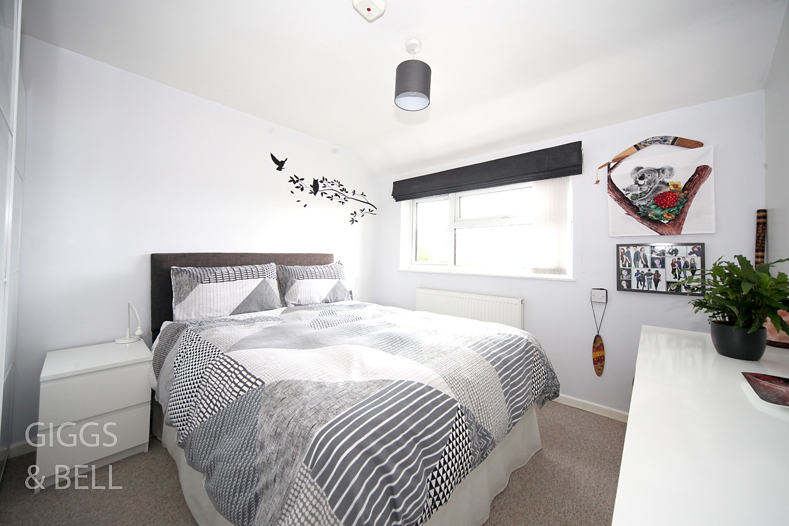 3 bed semi-detached house for sale in Windsor Road, Bedford 11