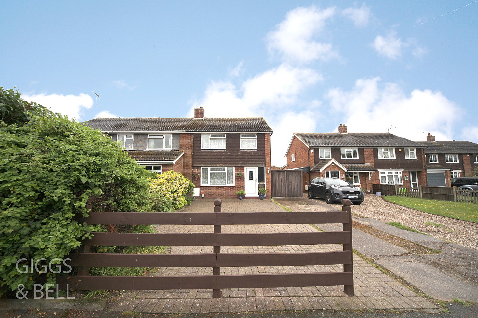 3 bed semi-detached house for sale in Windsor Road, Bedford  - Property Image 2