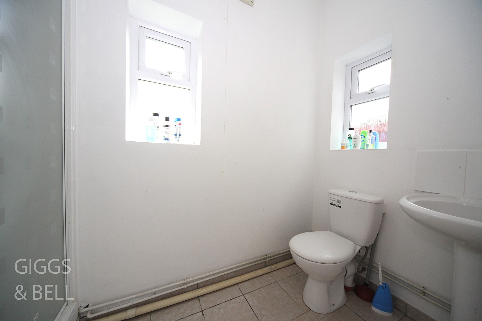 3 bed semi-detached house for sale in St Ethelbert Avenue, Luton 16