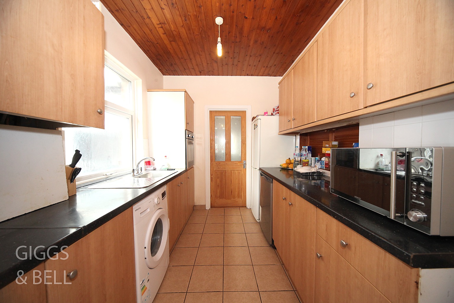3 bed semi-detached house for sale in St Ethelbert Avenue, Luton 8