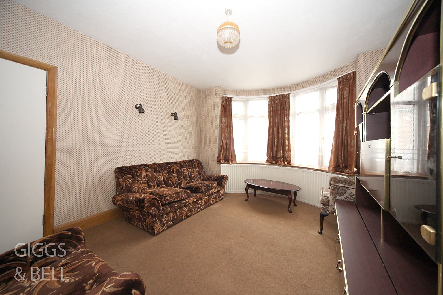 3 bed semi-detached house for sale in St Ethelbert Avenue, Luton  - Property Image 4