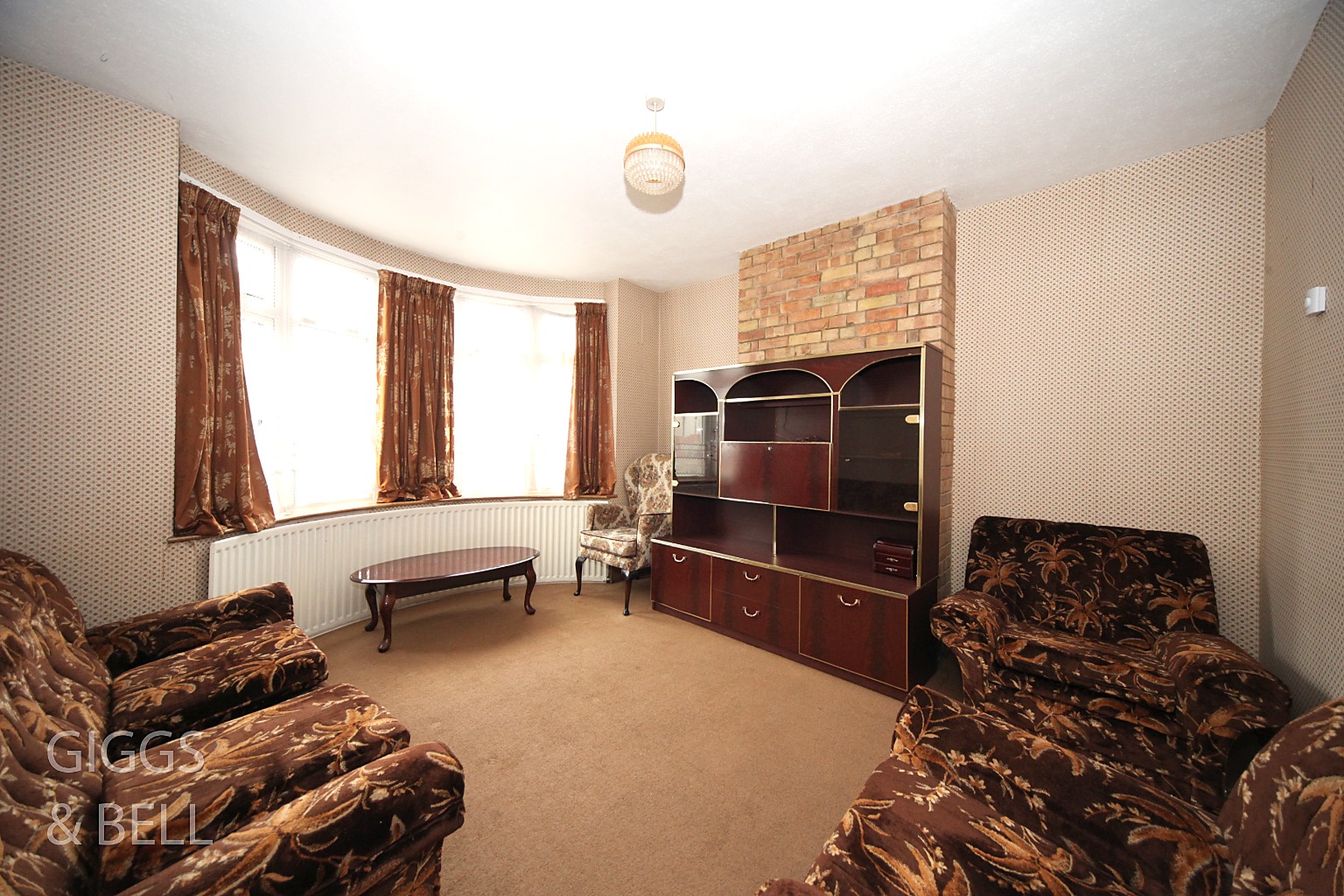 3 bed semi-detached house for sale in St Ethelbert Avenue, Luton  - Property Image 3