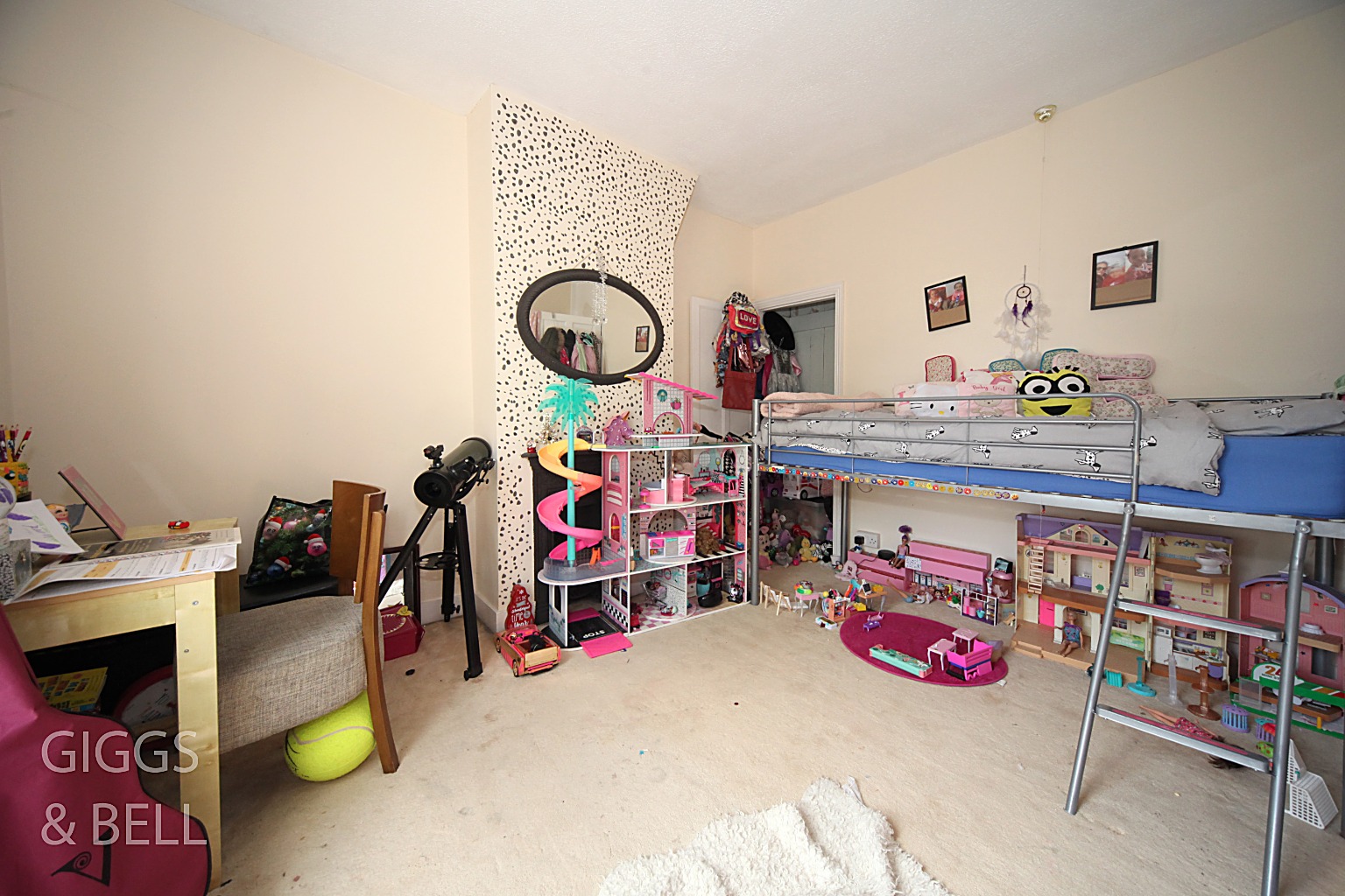 2 bed terraced house for sale in Hitchin Road, Luton  - Property Image 12
