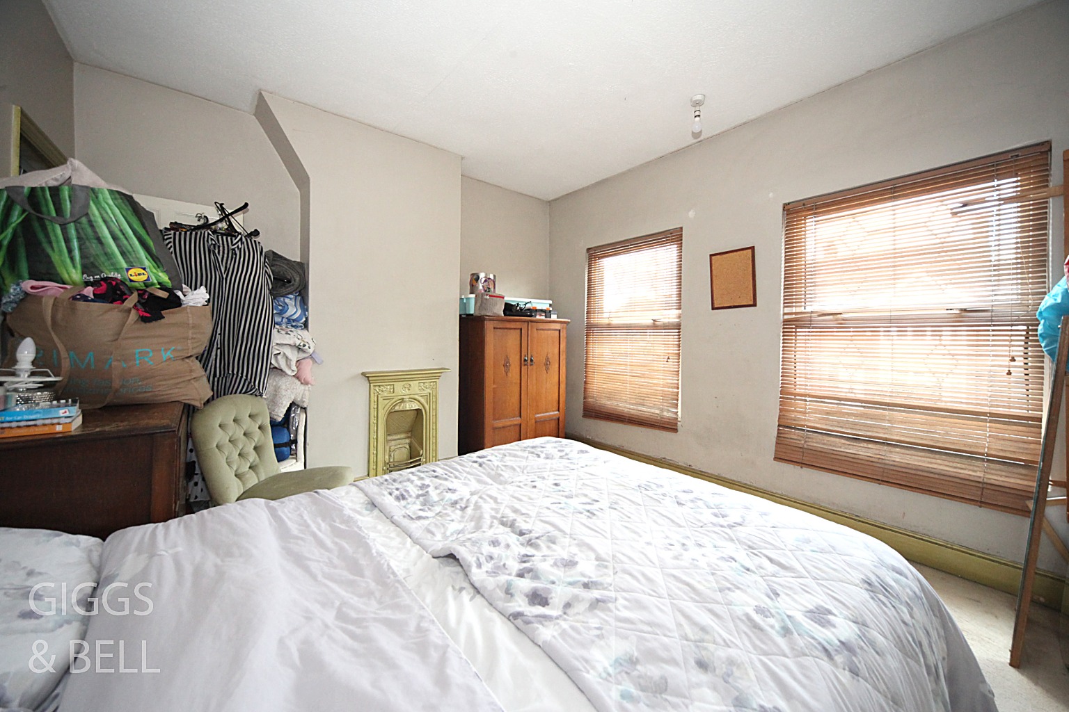 2 bed terraced house for sale in Hitchin Road, Luton 10