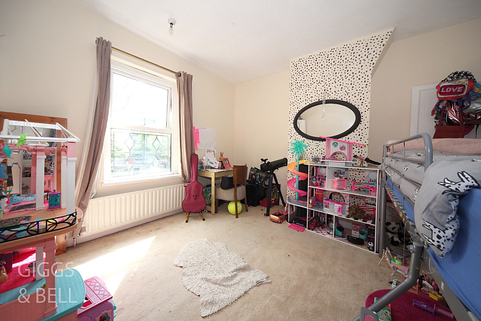 2 bed terraced house for sale in Hitchin Road, Luton 3