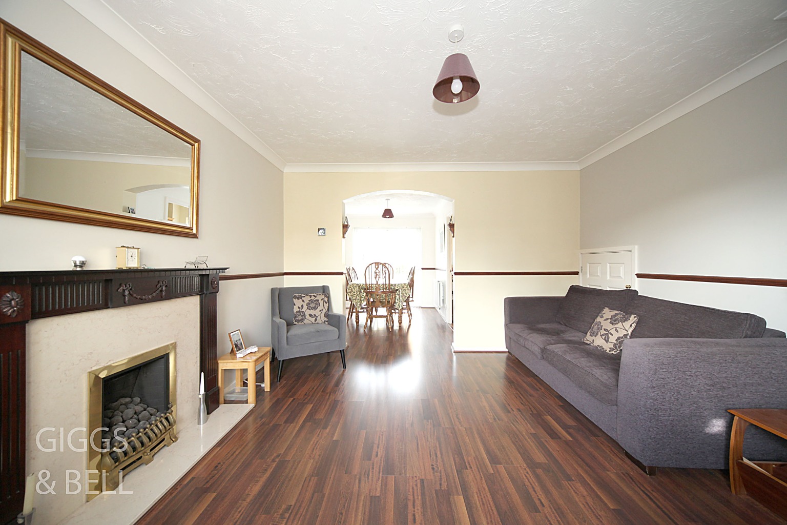 3 bed detached house for sale in Thetford Gardens, Luton  - Property Image 6