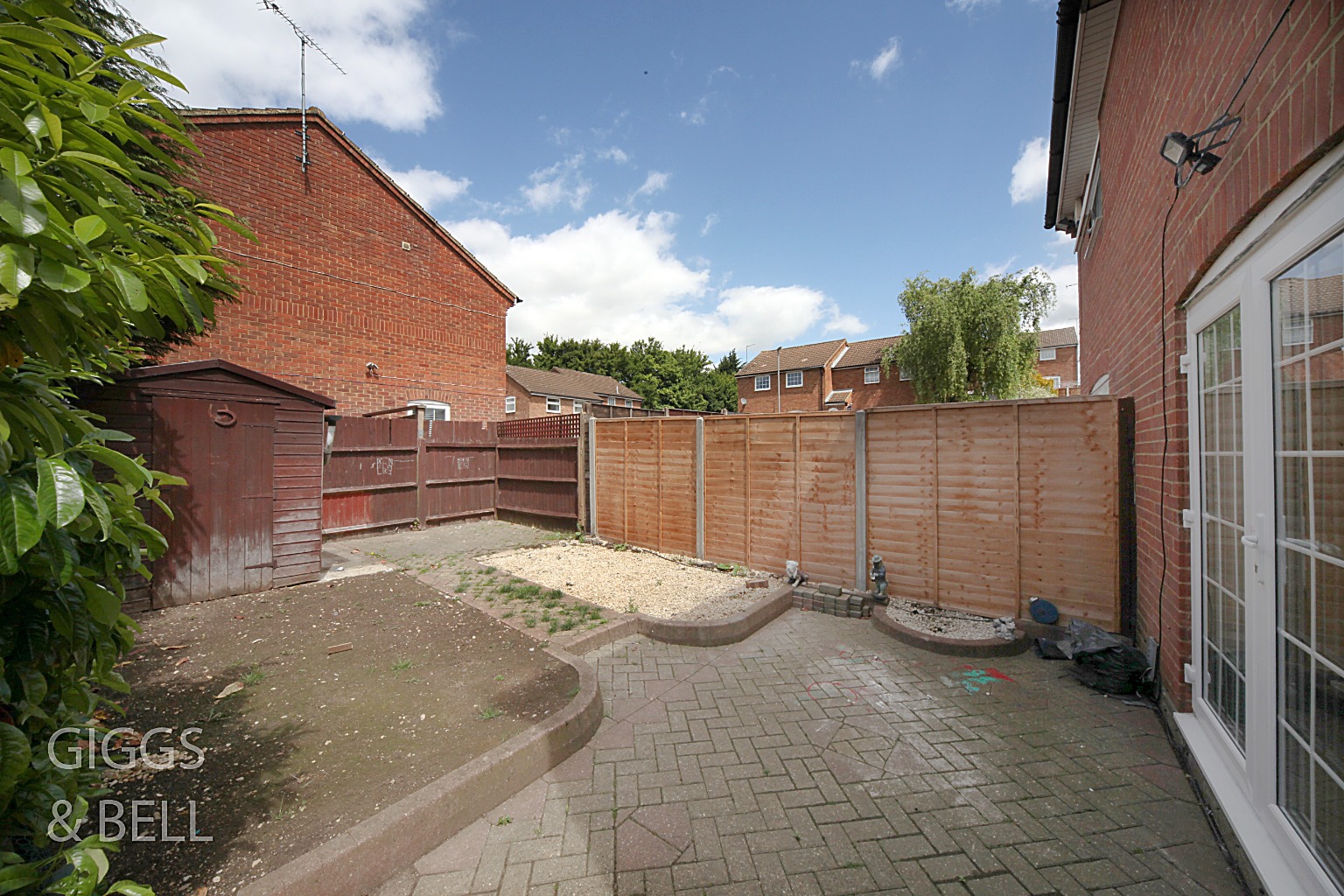 2 bed semi-detached house for sale in Felton Close, Luton  - Property Image 14