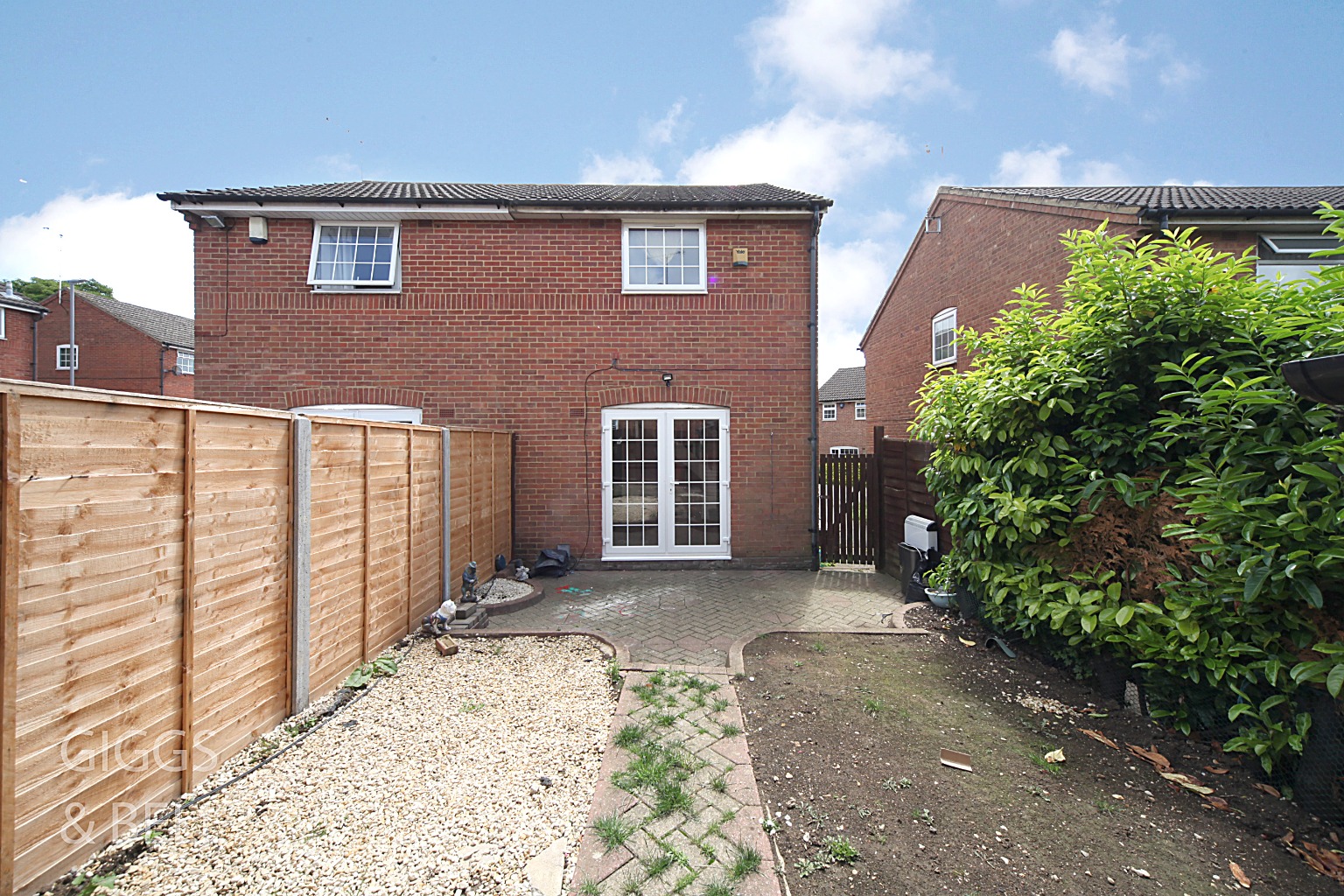 2 bed semi-detached house for sale in Felton Close, Luton  - Property Image 16
