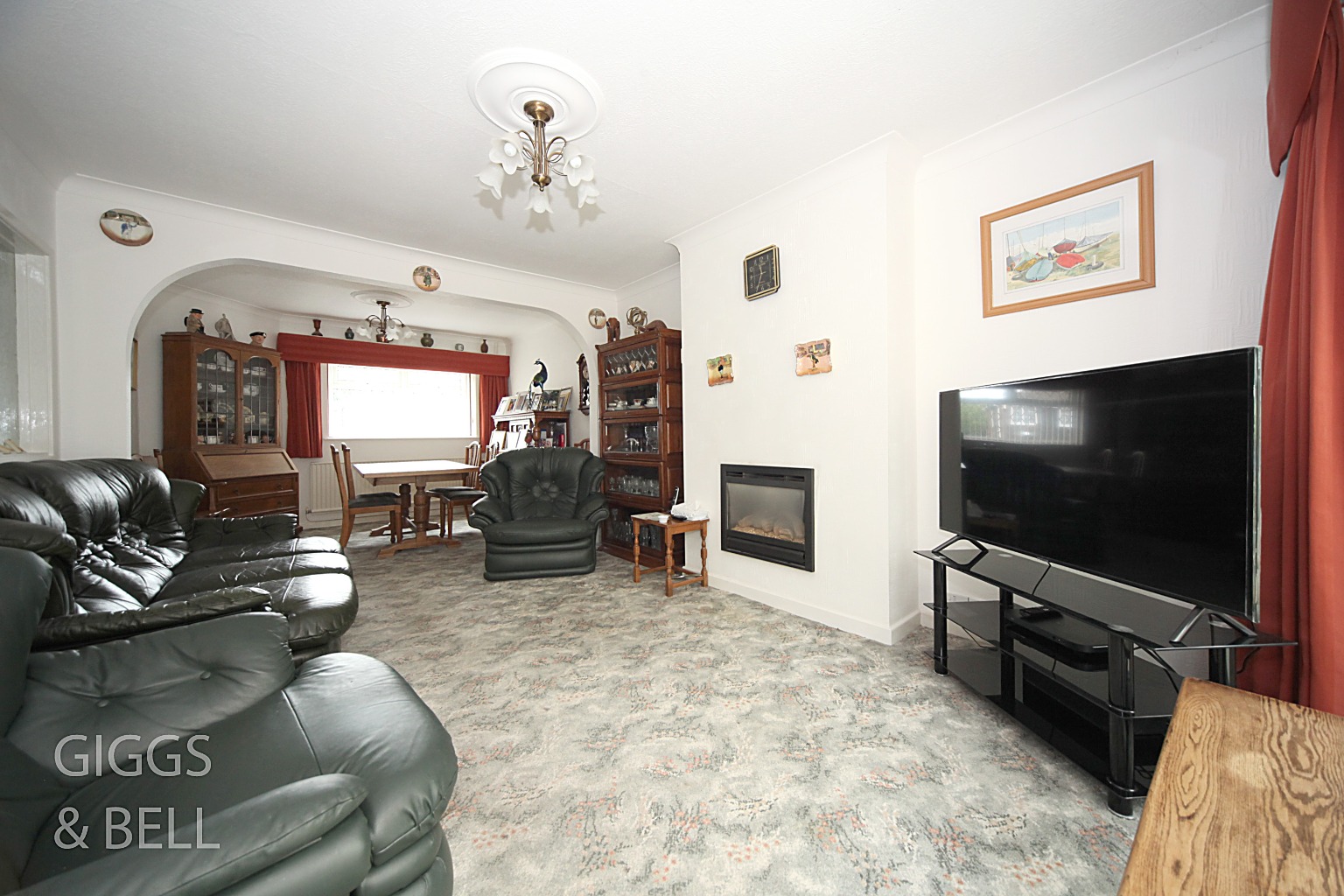 2 bed bungalow for sale in Deep Denes, Luton  - Property Image 5