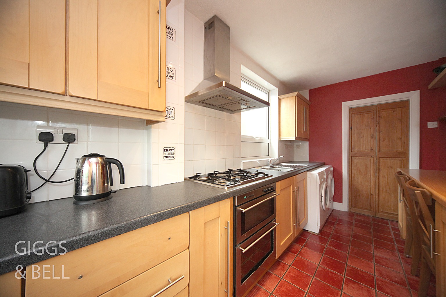 3 bed semi-detached house for sale in Durham Road, Luton  - Property Image 6