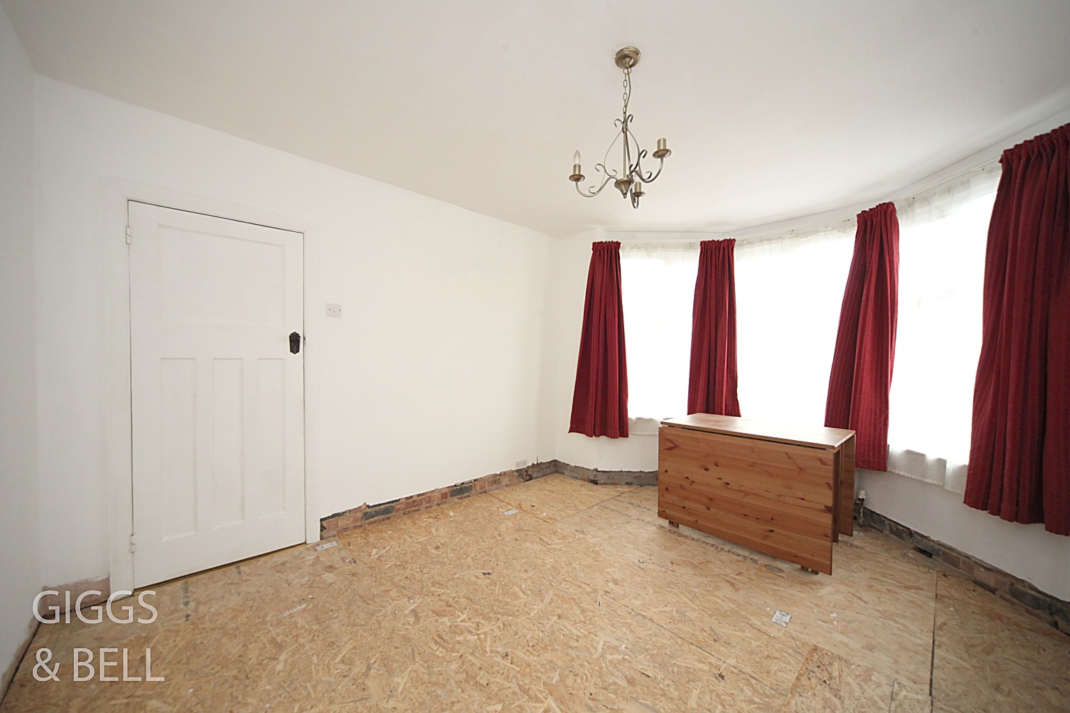 3 bed semi-detached house for sale in Durham Road, Luton 3