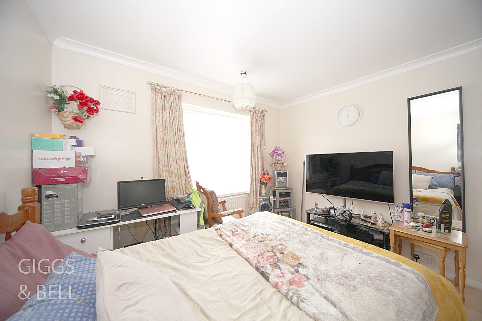 3 bed semi-detached house for sale in Hanswick Close, Luton 10
