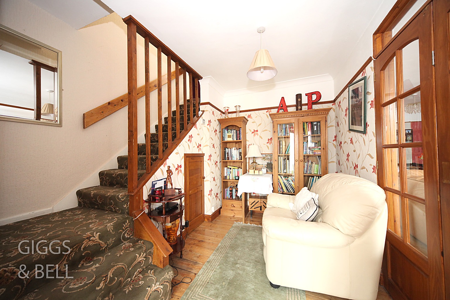 3 bed semi-detached house for sale in Hanswick Close, Luton 2