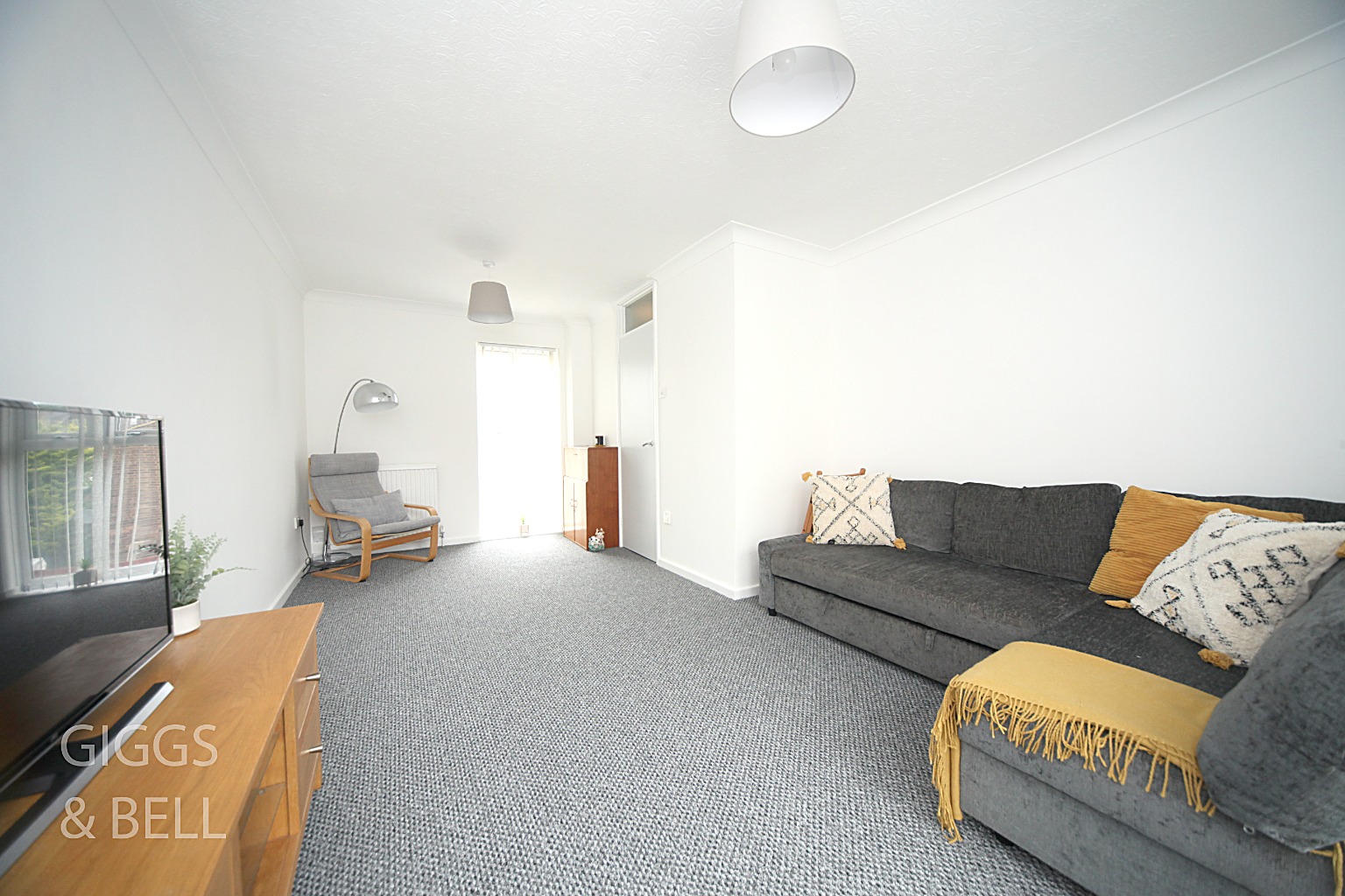 3 bed town house for sale in Butterworth Path, Luton  - Property Image 3