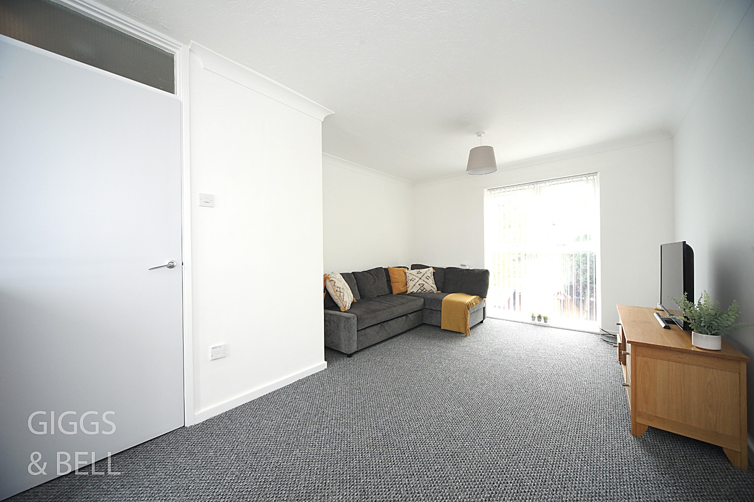 3 bed town house for sale in Butterworth Path, Luton  - Property Image 8