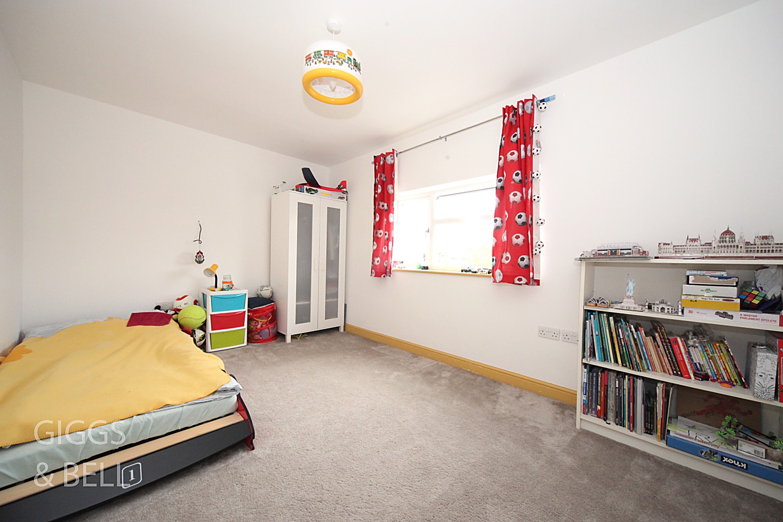 3 bed semi-detached house for sale in Lalleford Road, Luton  - Property Image 10