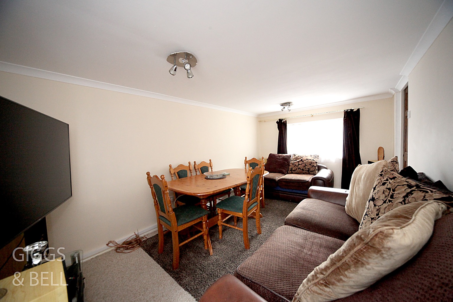3 bed semi-detached bungalow for sale in Ripley Road, Luton  - Property Image 4