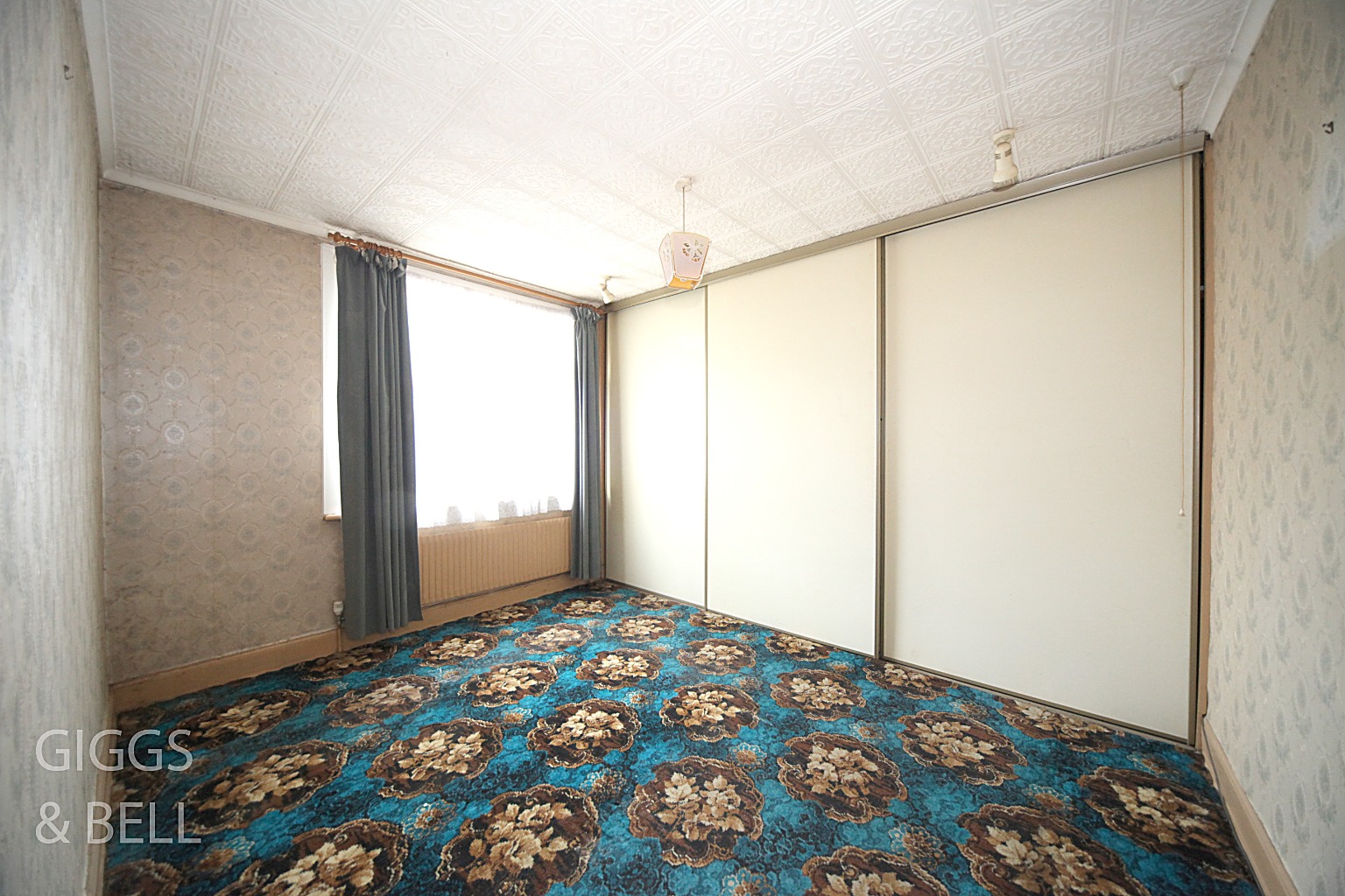 3 bed end of terrace house for sale in Crawley Green Road, Luton 9