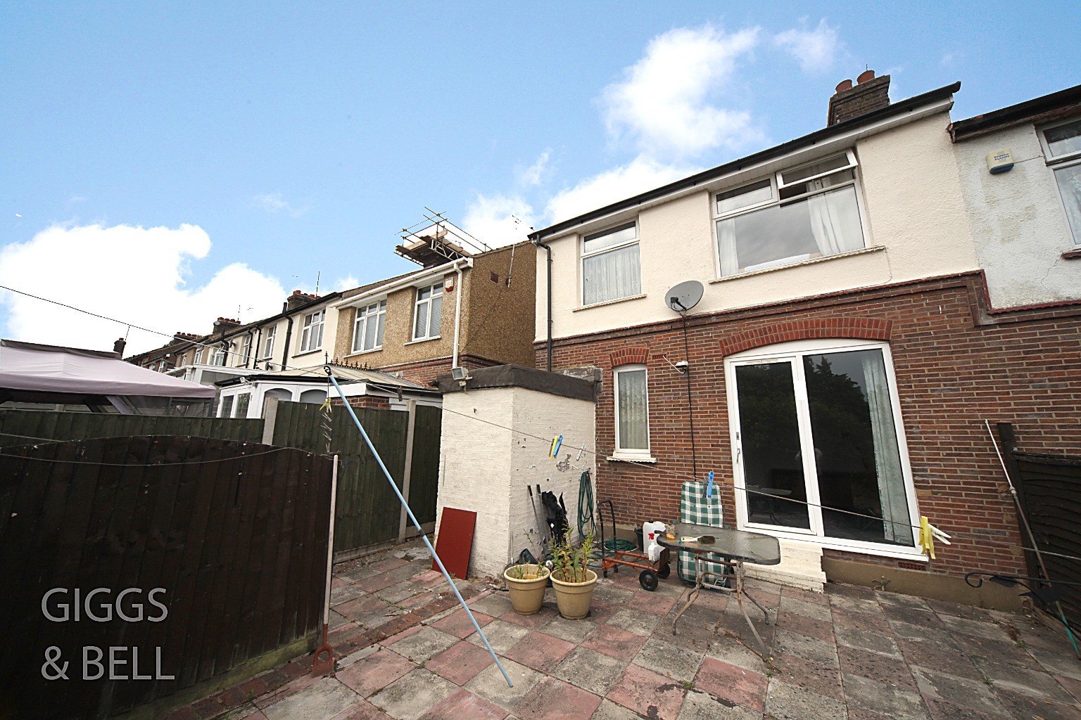 3 bed end of terrace house for sale in Crawley Green Road, Luton 13