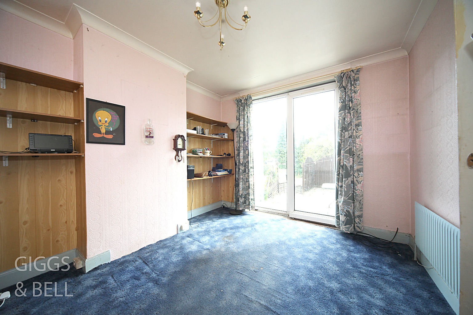 3 bed end of terrace house for sale in Crawley Green Road, Luton 4