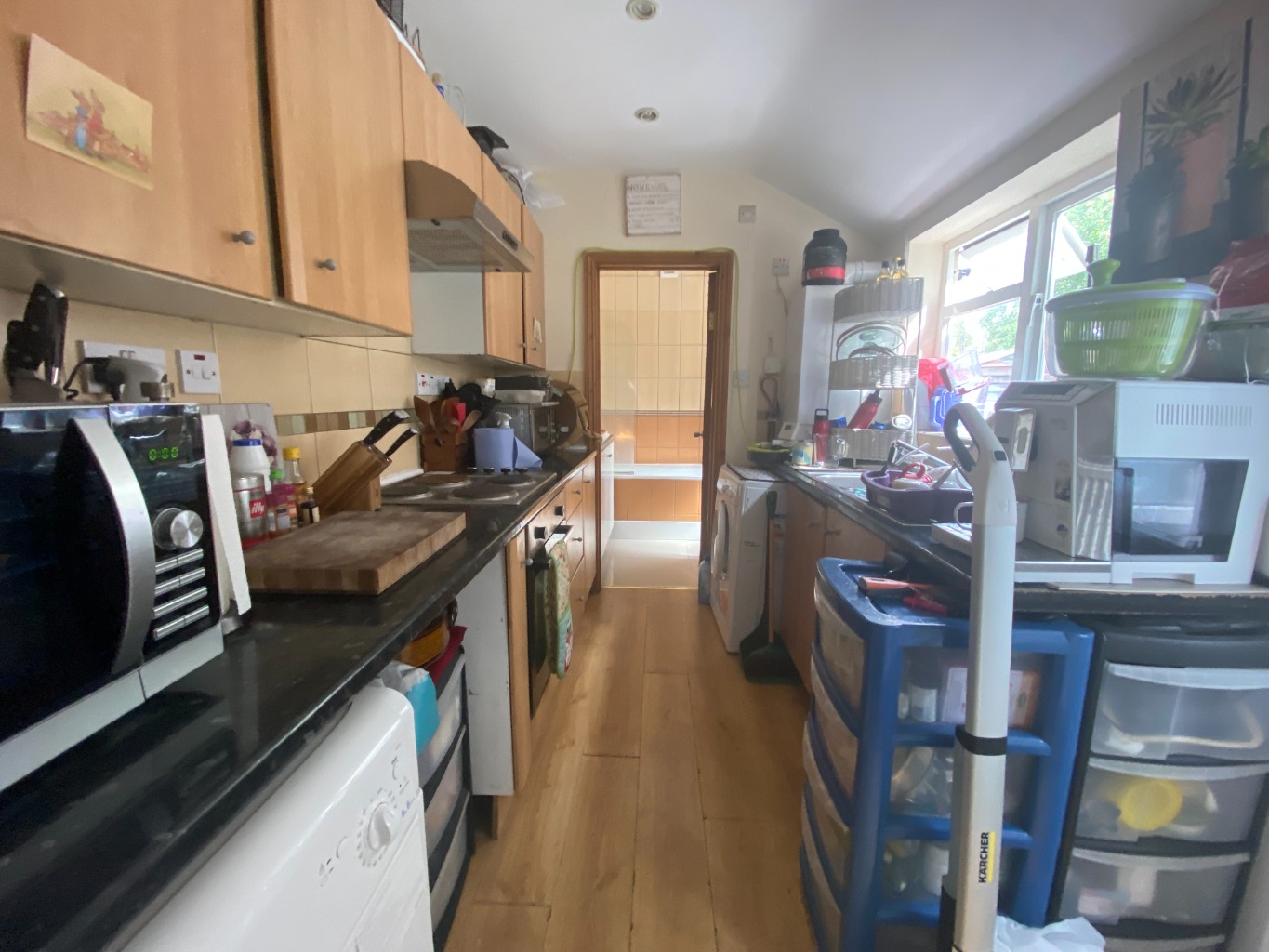 2 bed terraced house for sale in Naseby Road, Luton 3