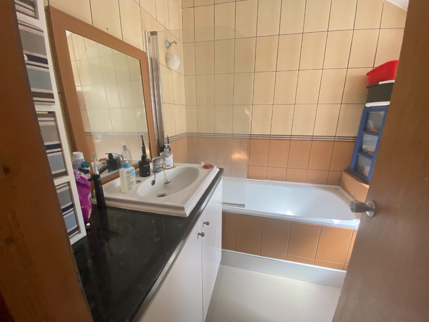 2 bed terraced house for sale in Naseby Road, Luton 5