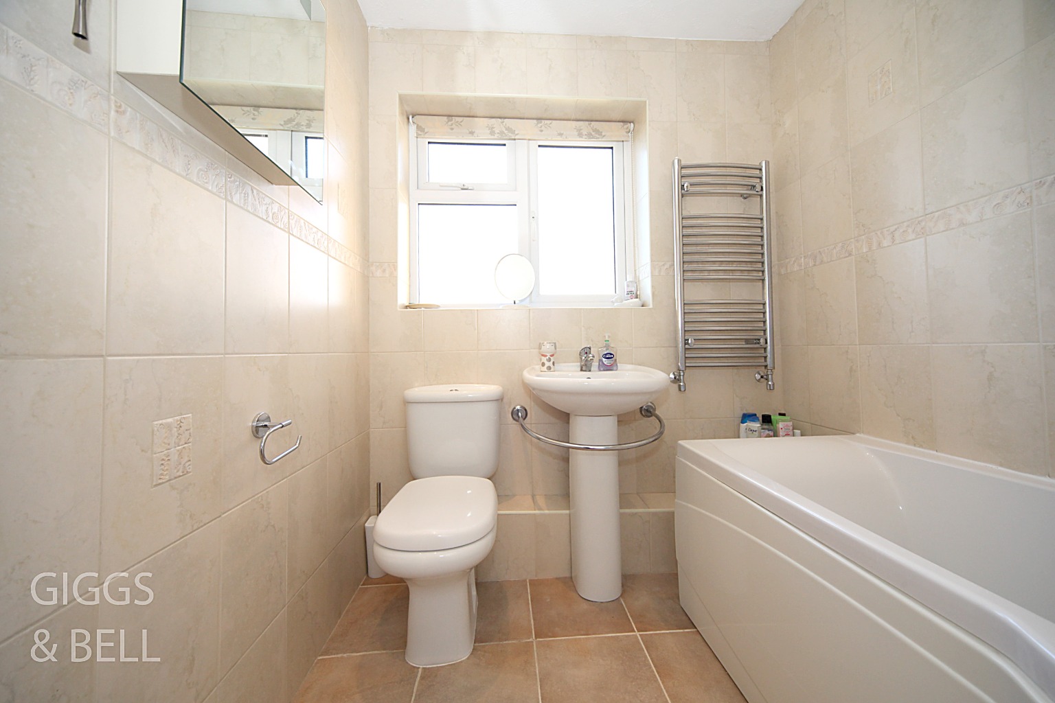 3 bed terraced house for sale in Malthouse Green, Luton 12