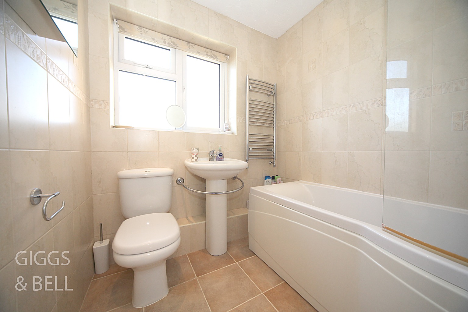 3 bed terraced house for sale in Malthouse Green, Luton 14