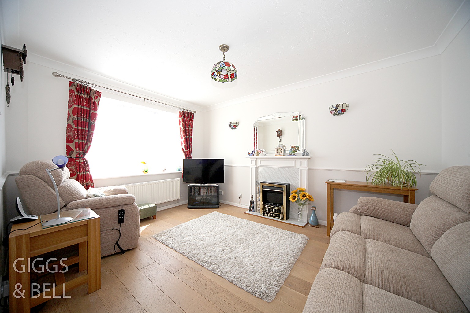 3 bed terraced house for sale in Malthouse Green, Luton 1