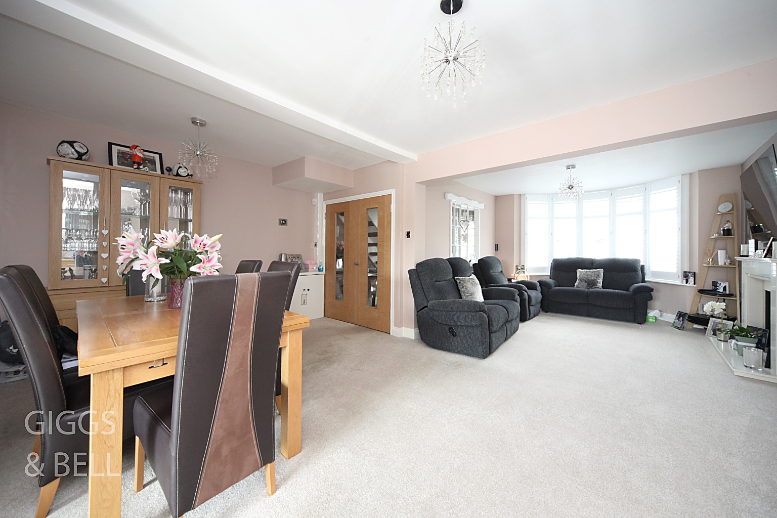 4 bed detached house for sale in Alton Road, Luton  - Property Image 4