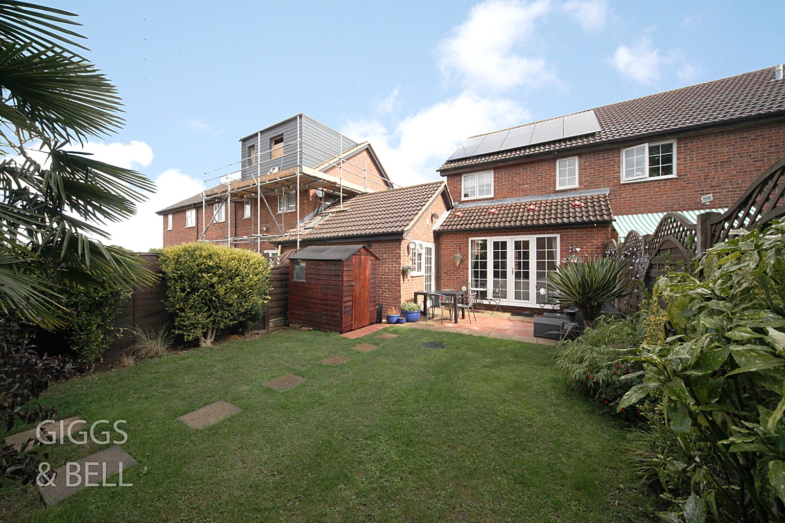 4 bed semi-detached house for sale in Field Fare Green, Luton  - Property Image 18