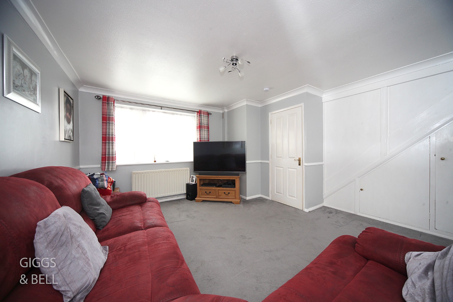 3 bed end of terrace house for sale in Halsey Drive, Hitchin 3