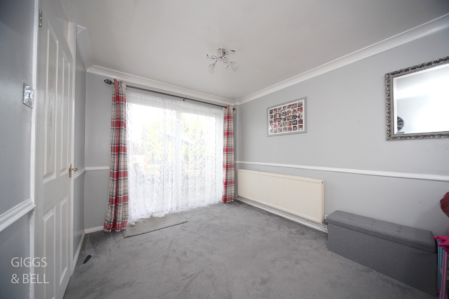 3 bed end of terrace house for sale in Halsey Drive, Hitchin 4