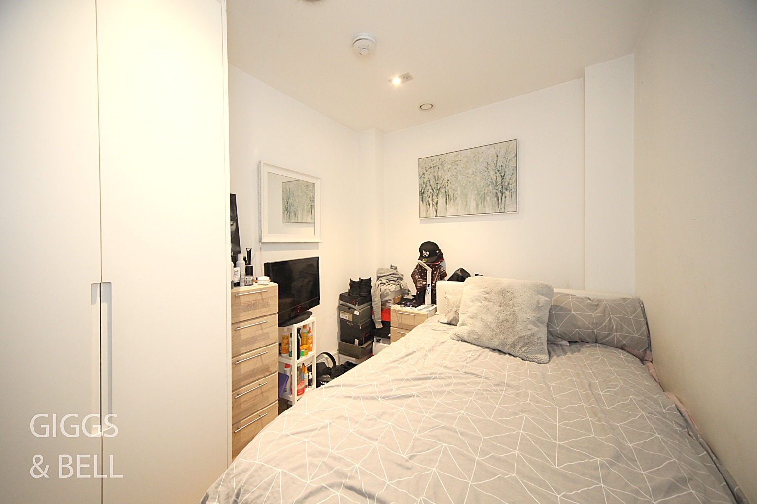 1 bed flat for sale in Laporte Way, Luton  - Property Image 6