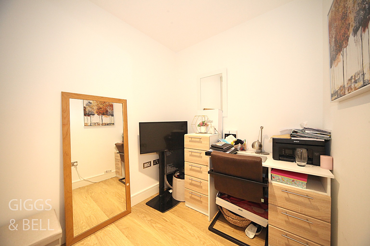 1 bed flat for sale in Laporte Way, Luton  - Property Image 5