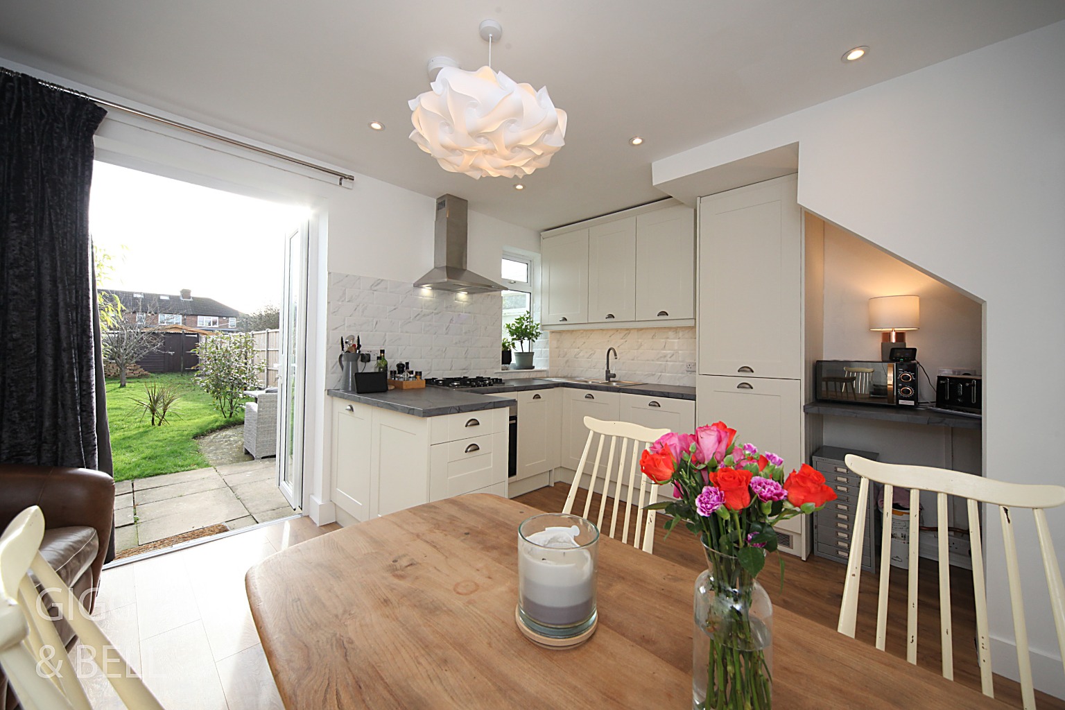 2 bed terraced house for sale in Putteridge Road, Luton  - Property Image 4