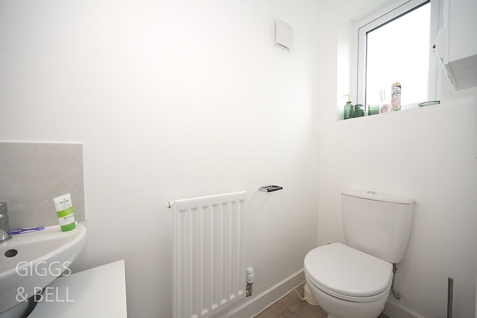 2 bed terraced house for sale in Bongrace Walk, Luton 10