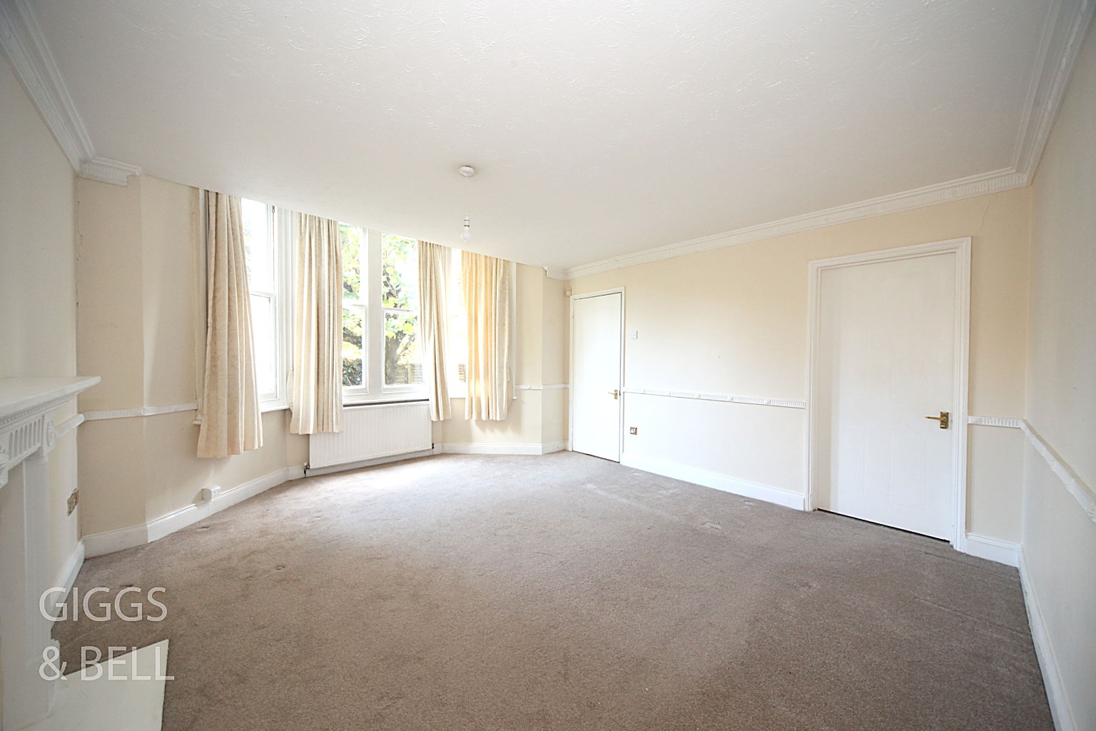 1 bed flat for sale in London Road, Luton 2