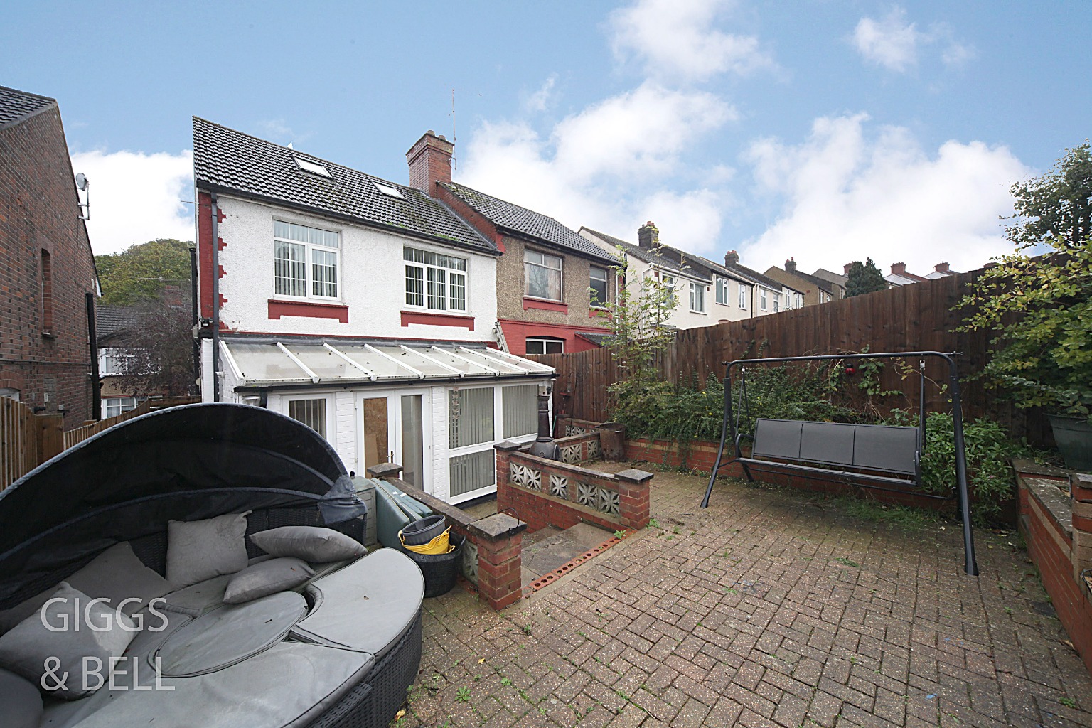 3 bed semi-detached house for sale in Colin Road, Luton  - Property Image 17