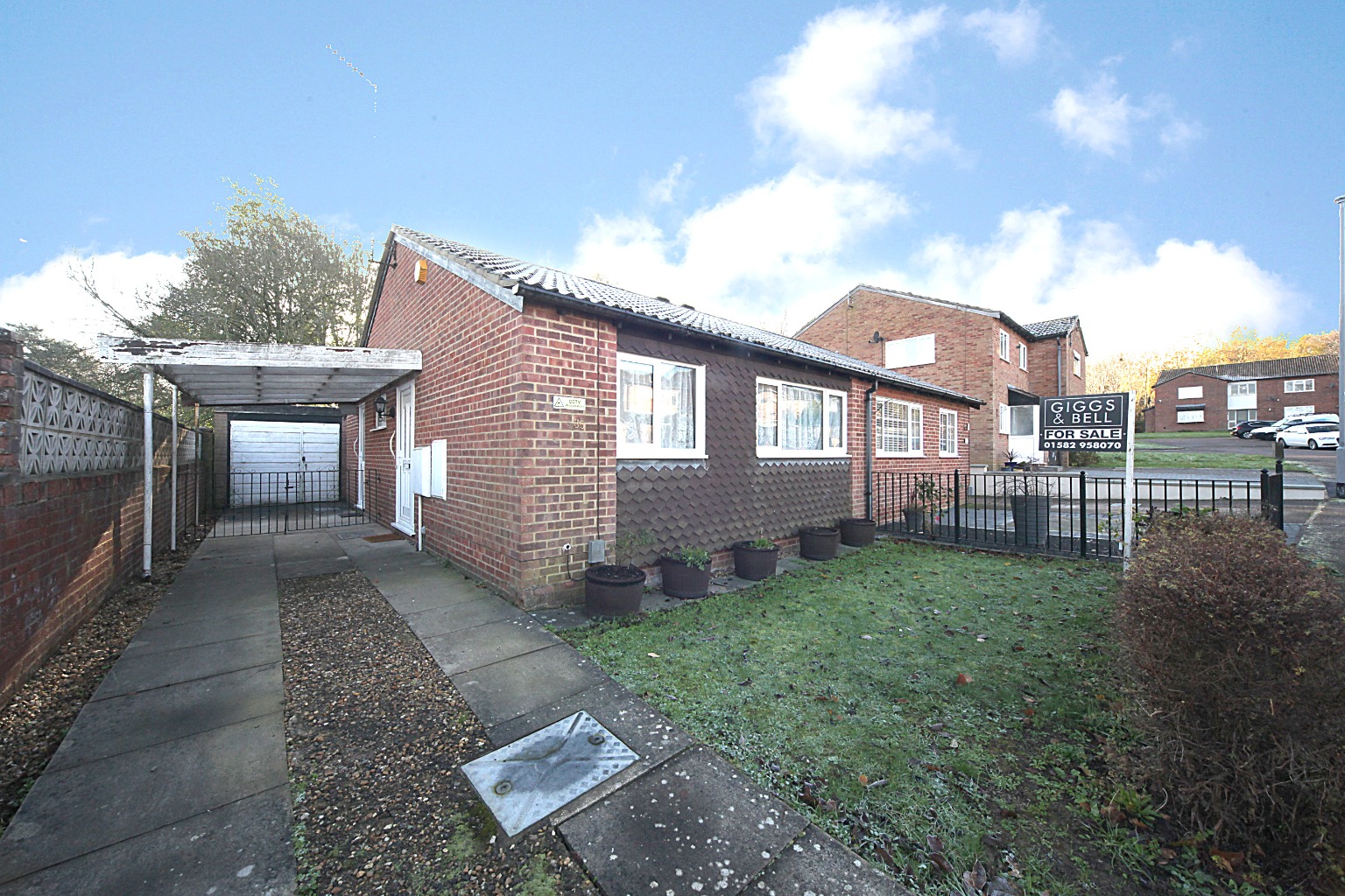 2 bed semi-detached bungalow for sale in Celandine Drive, Luton  - Property Image 17