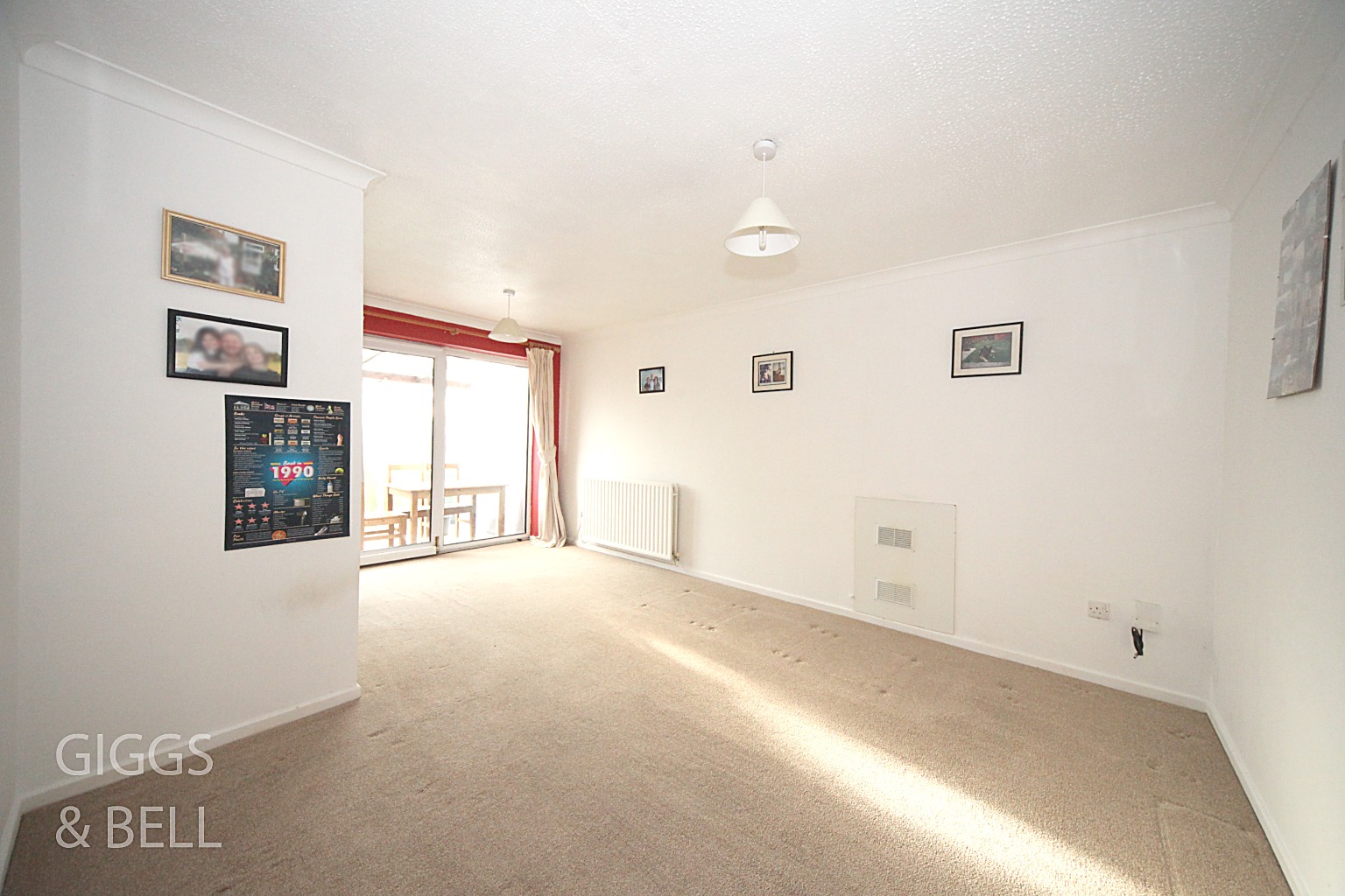 2 bed semi-detached bungalow for sale in Celandine Drive, Luton - Property Image 1