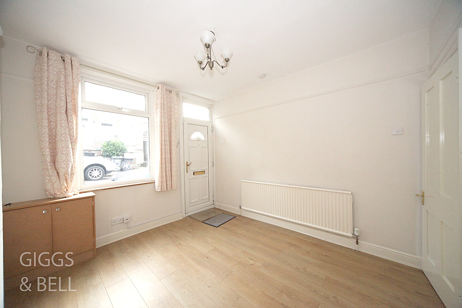 2 bed terraced house for sale in Hartley Road, Luton 4